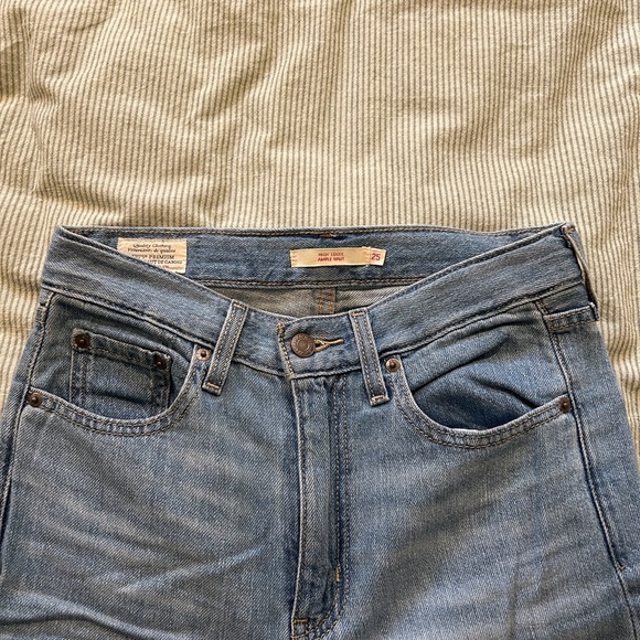 Levi’s High Loose W25 L31 - Picture 3 of 9
